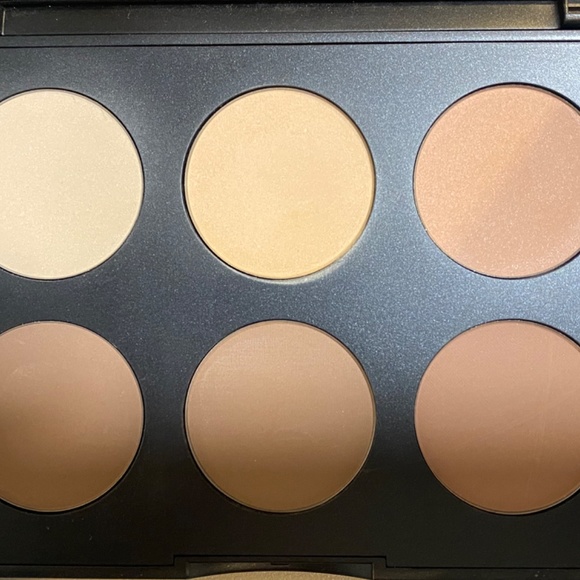 MAC Sculpt Fix - Sculpt and Shape Contour Palette Light / Medium - Picture 4 of 5